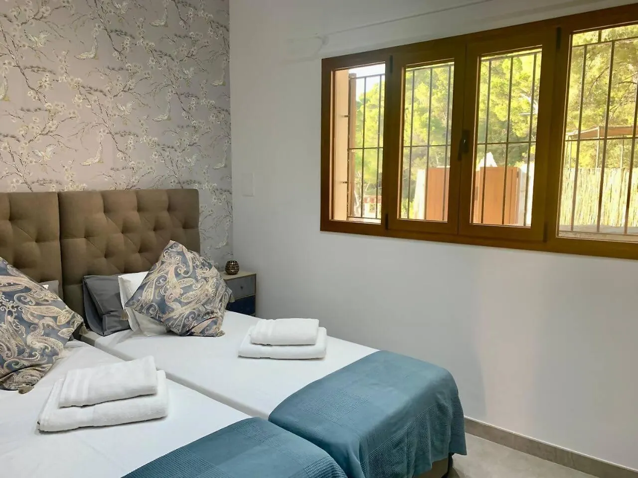 Maripins Villa Con Jacuzzi Y Vistas Unicas Al Mar Banyalbufar 0*,