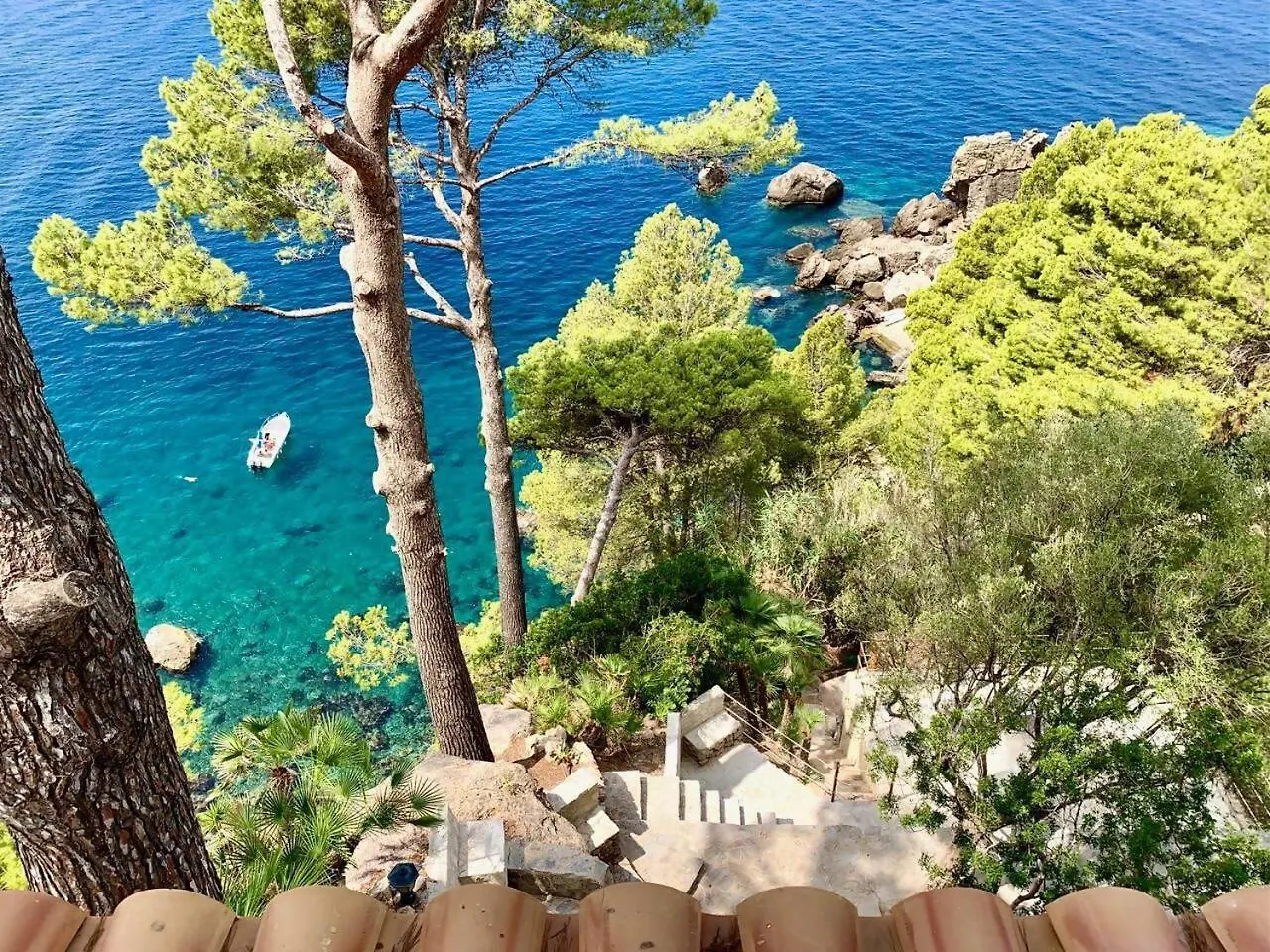 Maripins Villa Con Jacuzzi Y Vistas Unicas Al Mar Banyalbufar 0*,  Spagna