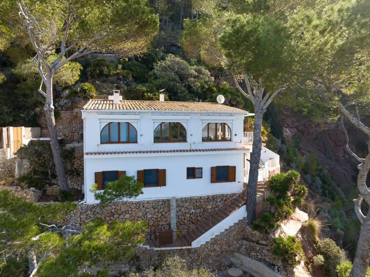 Maripins Villa Con Jacuzzi Y Vistas Unicas Al Mar Banyalbufar